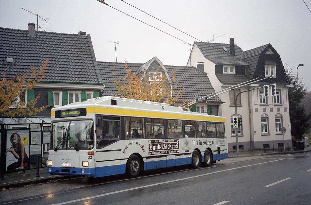 2002-10-28 Solingen Trolleybus Nr.32