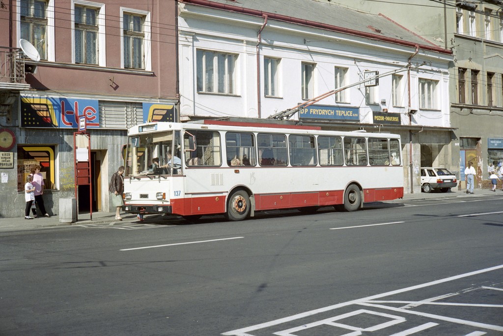 1994-06-01 Teplice Trolleybus Nr.137